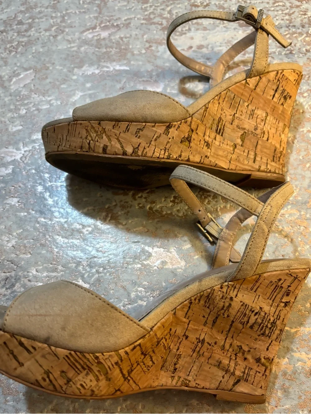 Wedge Sandals Charles By Charles David Beige Lindy Faux Suede Size 5.5